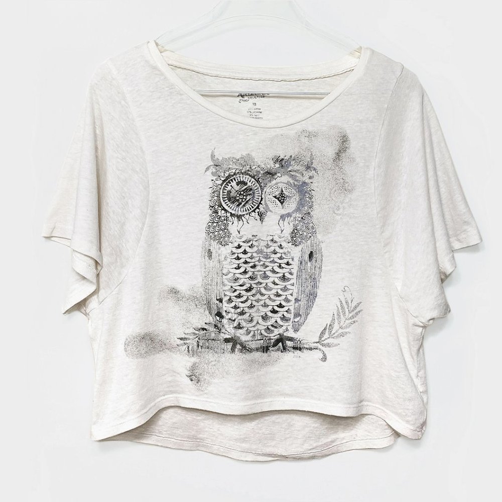 Owl Off-White Crop Top by Arizona Jeans & Co.
